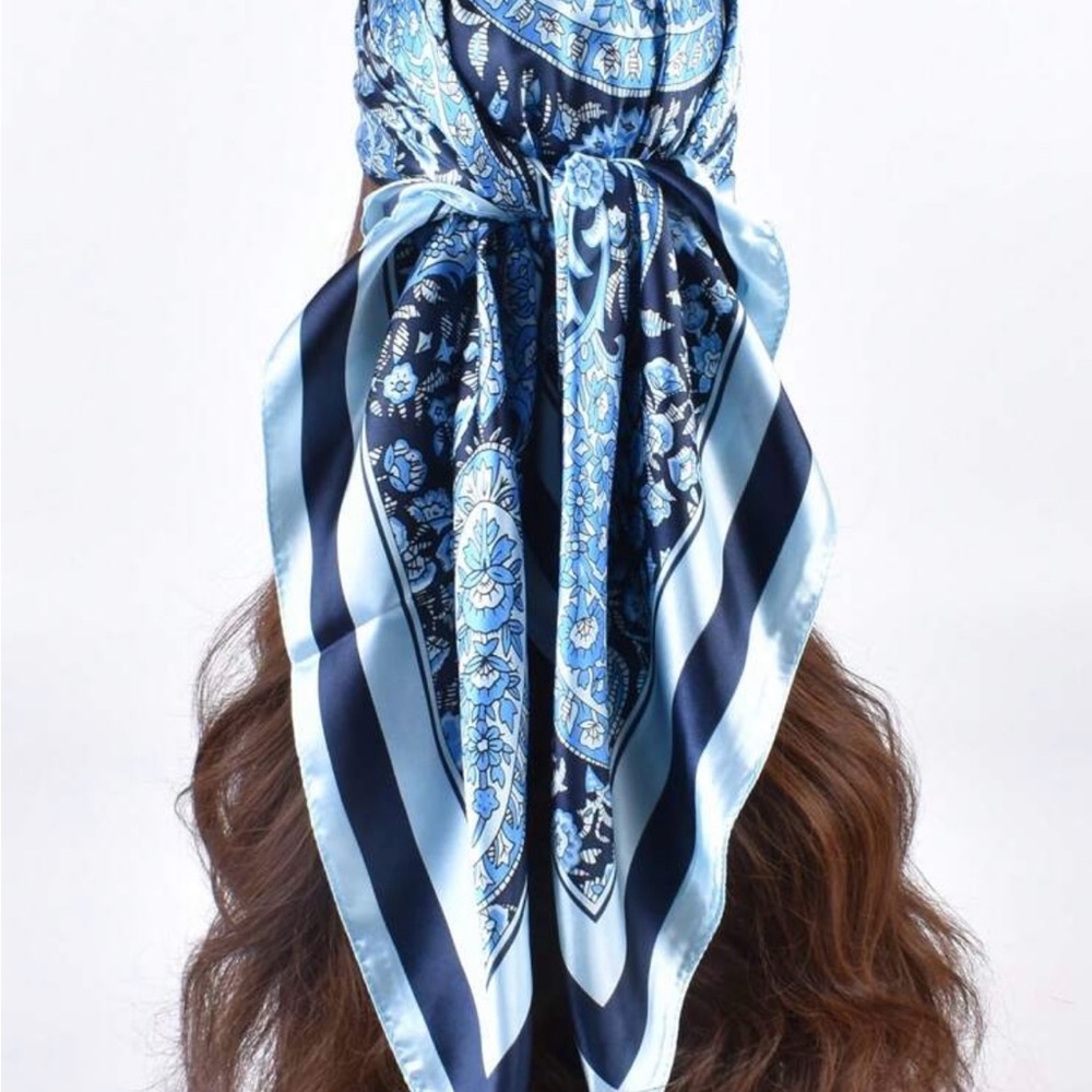 Blue Paisley Wrap Scarf with Intricate Design